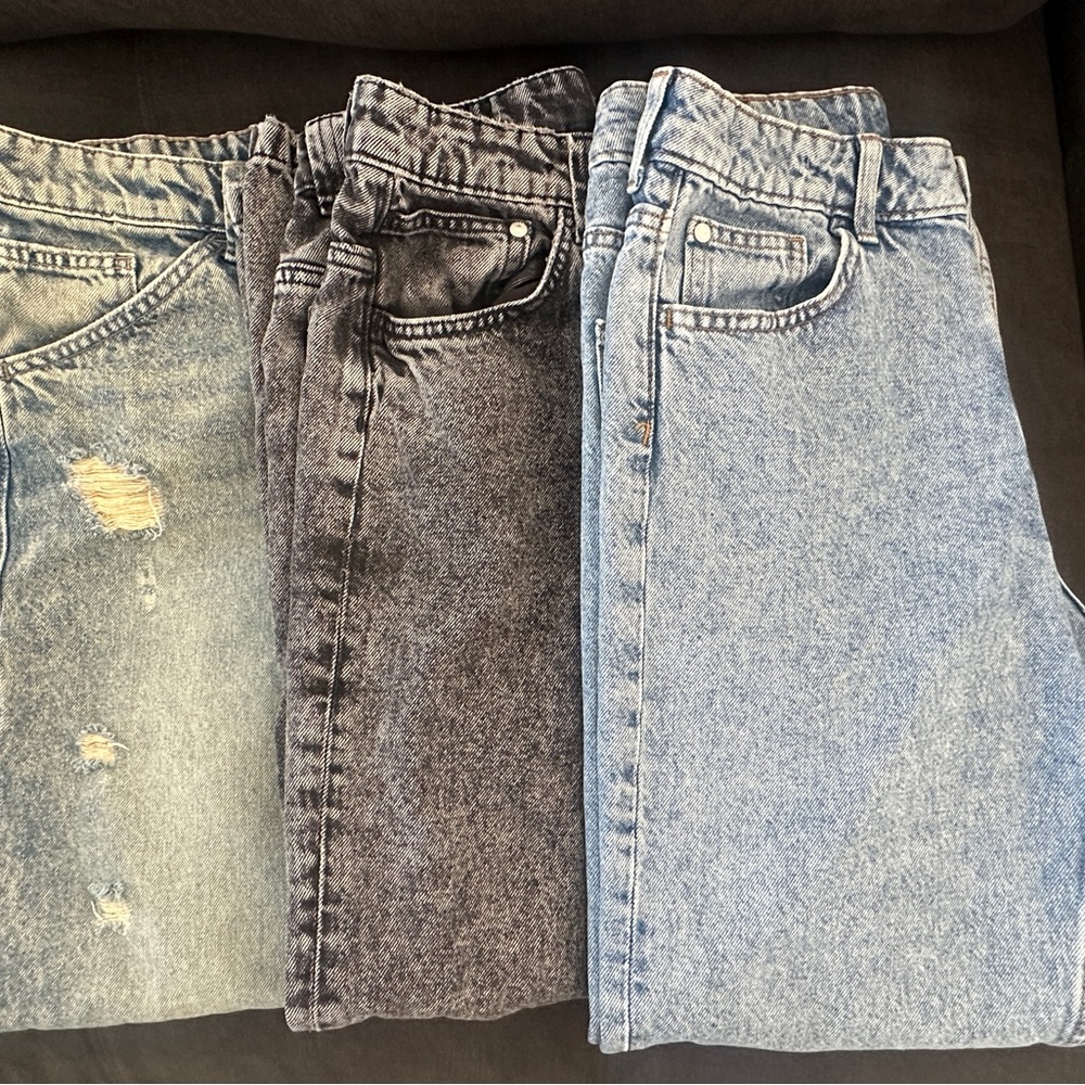 Bundle of 3 H&M Boys Relaxed Jeans - Light Blue, Black, and Blue